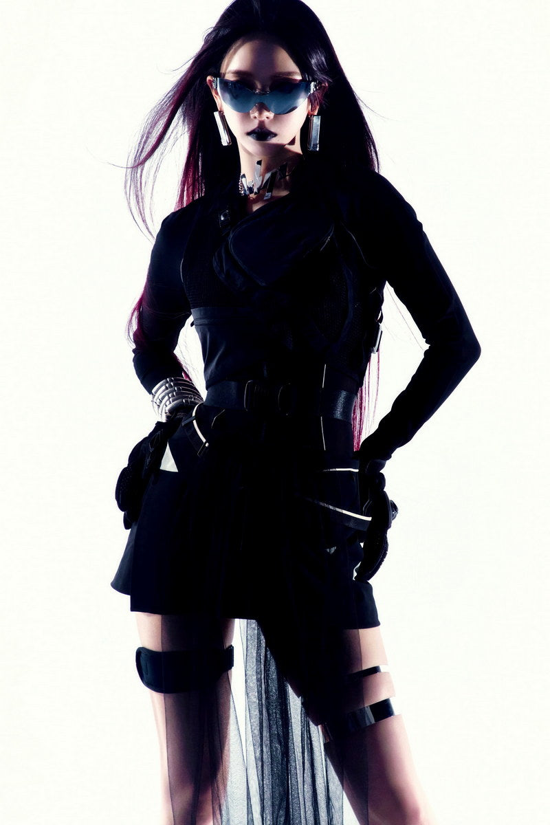 aespa Karina Whiplash Concept Photo K-pop Music Poster Y2K Futuristic Aesthetic Sexy Cyberpunk Female Idol Fashion Print Trendy Girl Group Wall Art