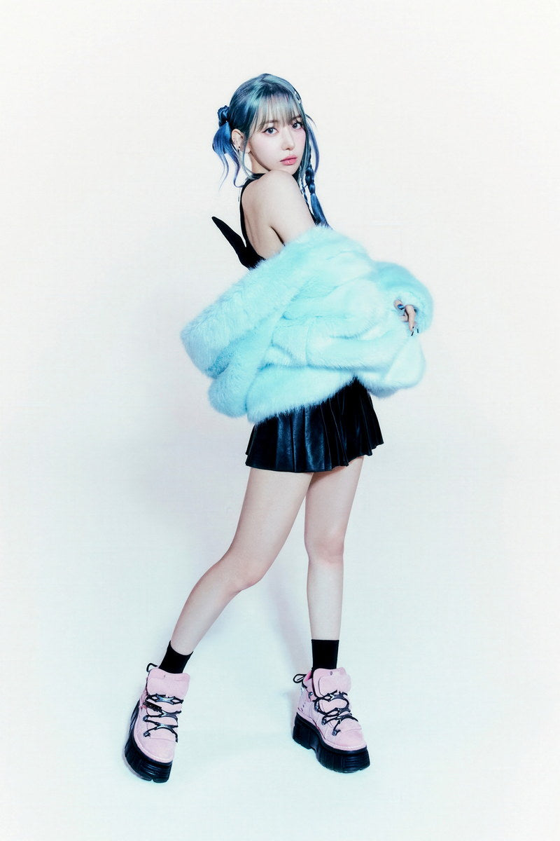 Poster - LE SSERAFIM Sakura EASY Concept Photo Compact Music