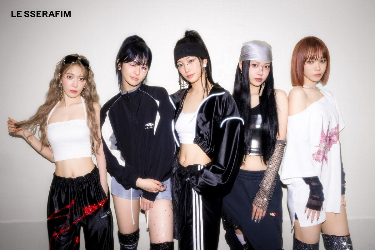 Poster - LE SSERAFIM Sakura Chaewon Yunjin Kazuha Eunchae CRAZY