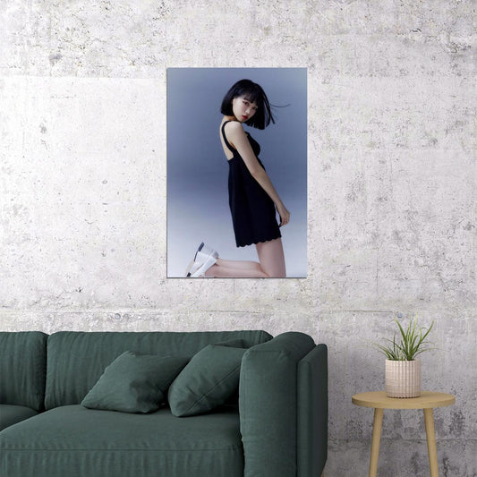 LE SSERAFIM Kim Chaewon Debut Photo Poster K-Pop Aesthetic K-pop Female Girl Group Korean Fashion Idol Wall Art Print - xonomax