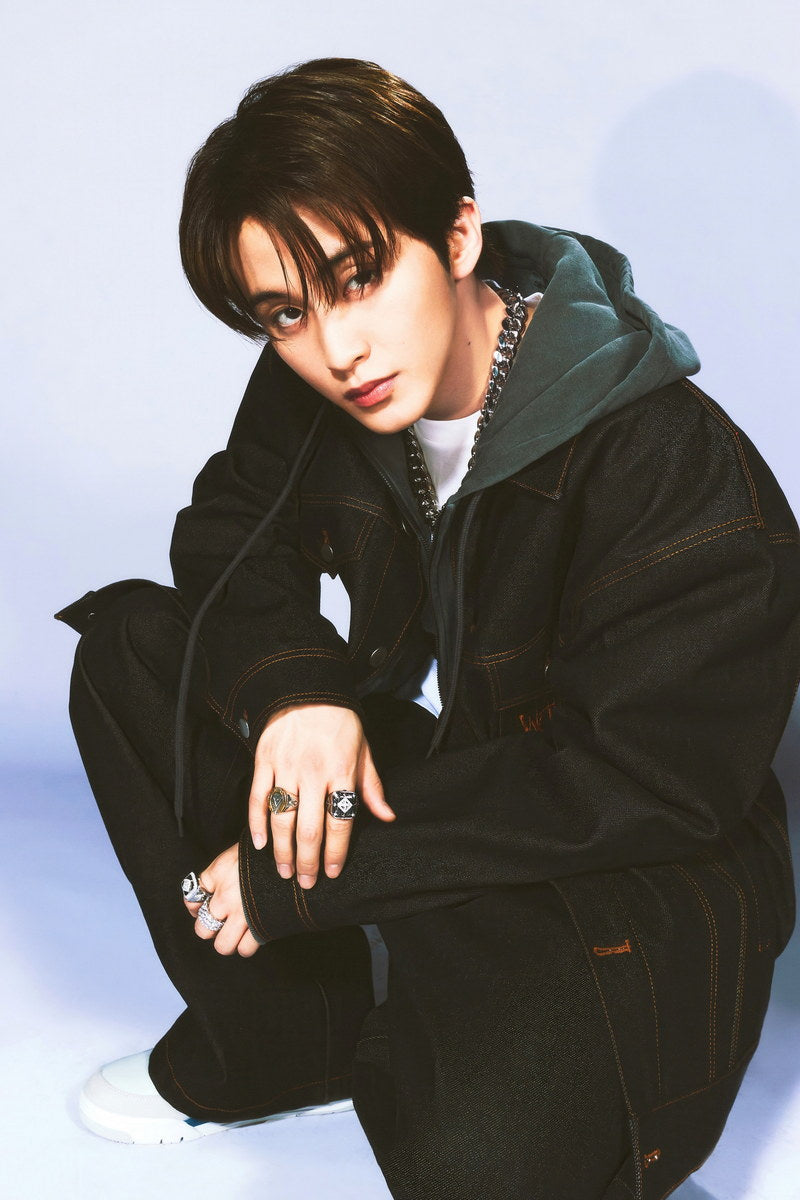 Poster - NCT 127 Mark Lee Kpop Boy Band Poster Walk Walking