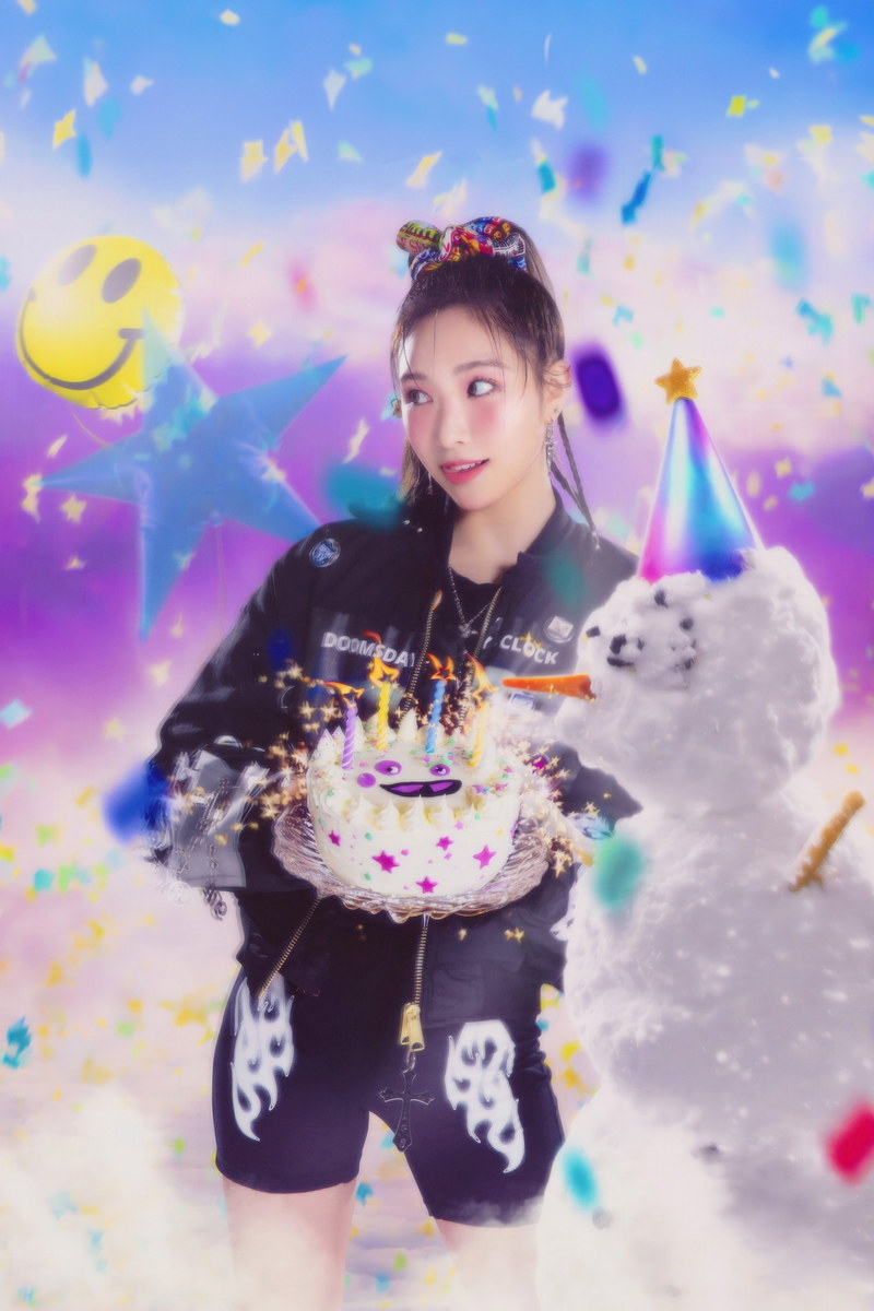 Poster - XG Maya SHOOTING STAR Photo Y2k Kpop Poster McBling