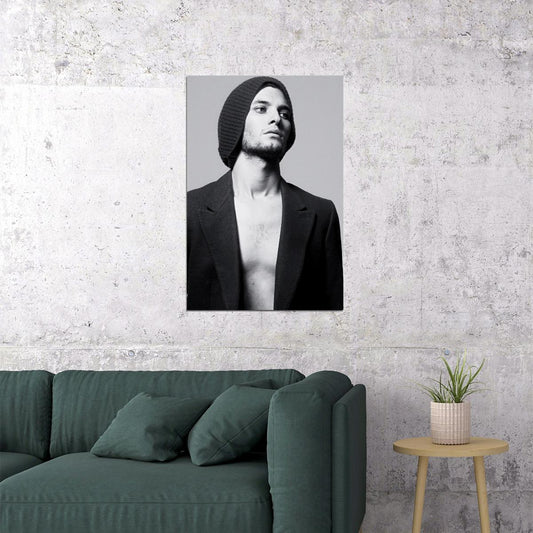 Ben Barnes Black and White Shirtless Photo Print Hollywood Celebrity Poster Handsome Man Wall Art Hot Male Model Aesthetic Decor for Bedroom Living Space - xonomax