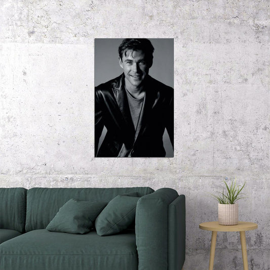 Chris Hemsworth Classic Black and White Photo Print Hollywood Celebrity Poster Handsome Man Wall Art Hot Male Model Aesthetic Decor for Bedroom Living Space - xonomax