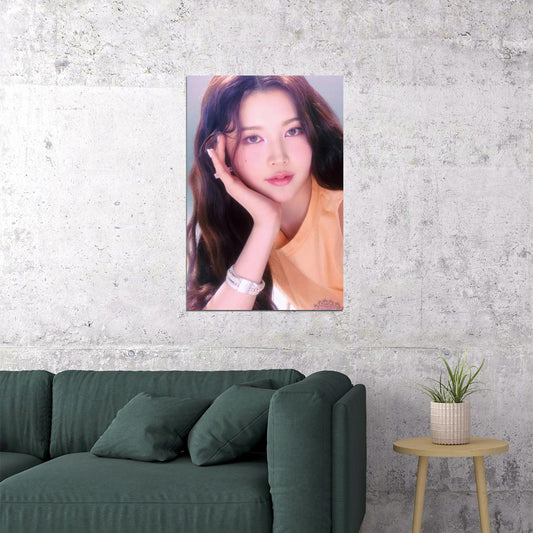 Hearts2hearts Poster The Chase Album Concept Photo Print K-Pop Home Decor For Living Room Aesthetic Kpop Female Girl Group - xonomax