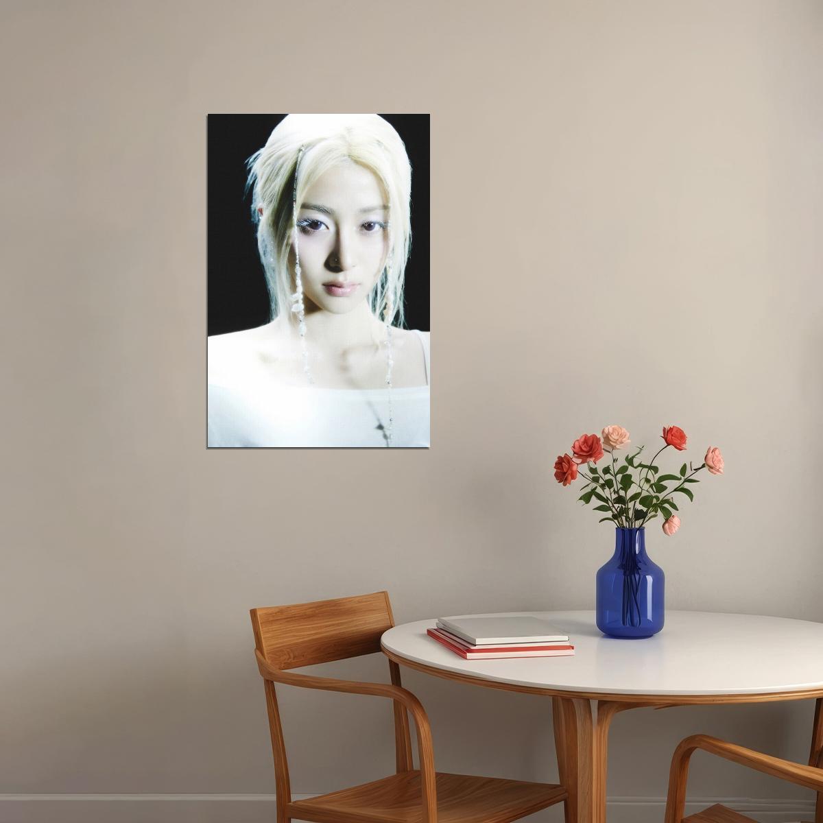 Le Sserafim Huh Yunjin Poster Hot Album Bleached Aura Concept Photo Print K-Pop Home Decor For Living Room Aesthetic Kpop Female Girl Group - xonomax