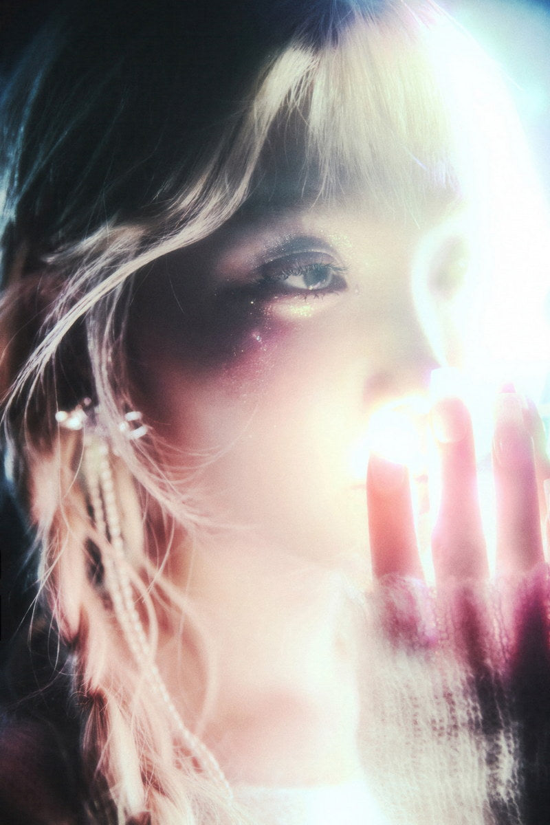 Le Sserafim Kim Chaewon Poster Hot Album Bleached Aura Concept Photo Print K-Pop Home Decor For Living Room Aesthetic Kpop Female Girl Group - xonomax