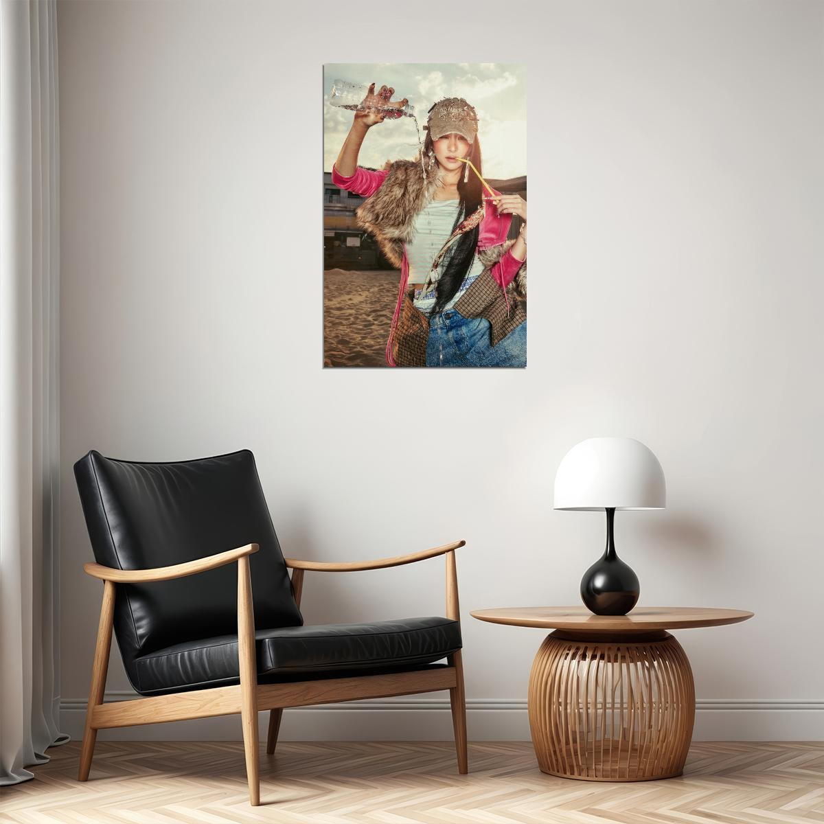 Le Sserafim Huh Yunjin Poster Hot Album Tanned Guaiac Concept Photo Print K-Pop Home Decor For Living Room Aesthetic Kpop Female Girl Group