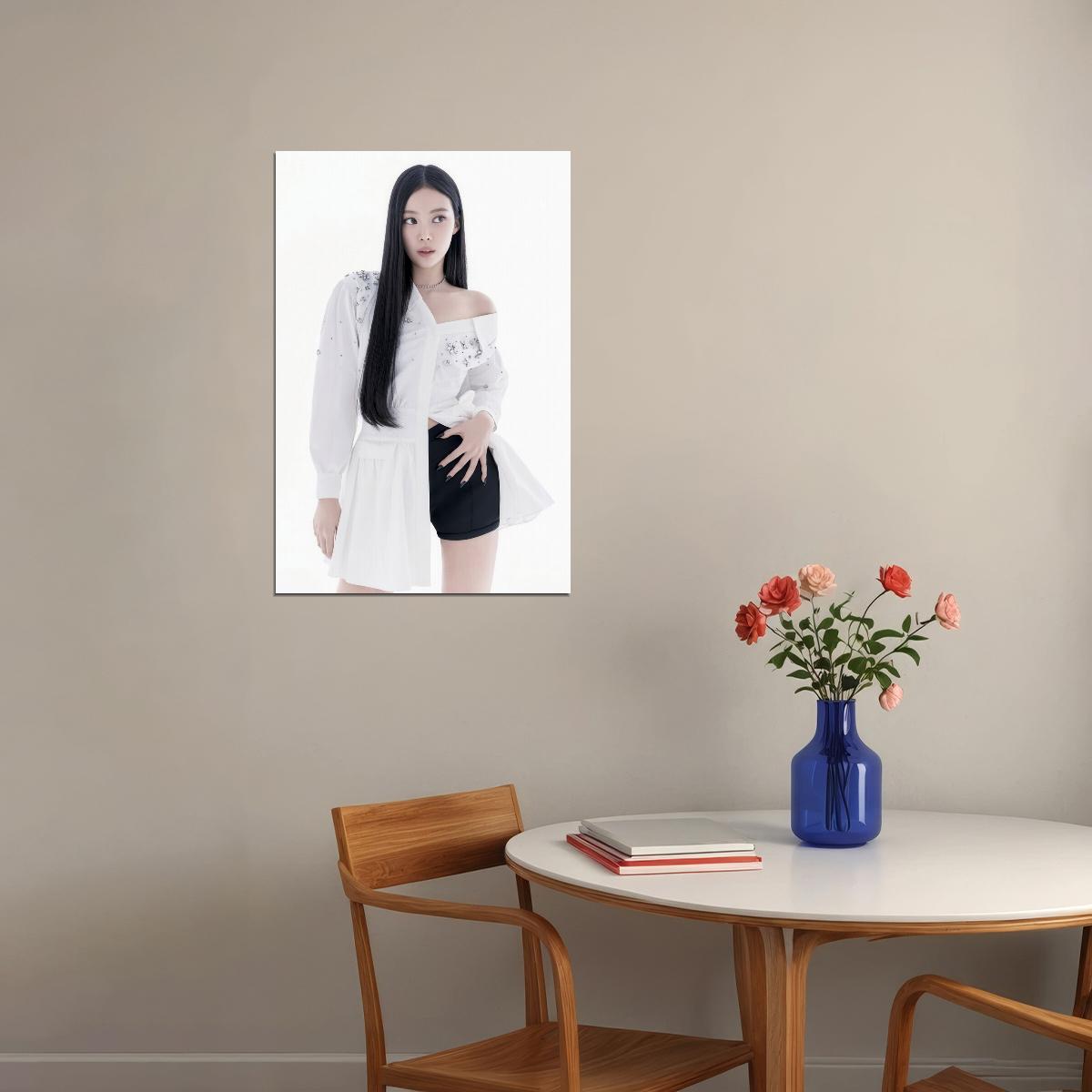Meovv Poster Fashion Group Photo Print K-Pop Home Decor For Living Room Aesthetic Kpop Female Girl Group