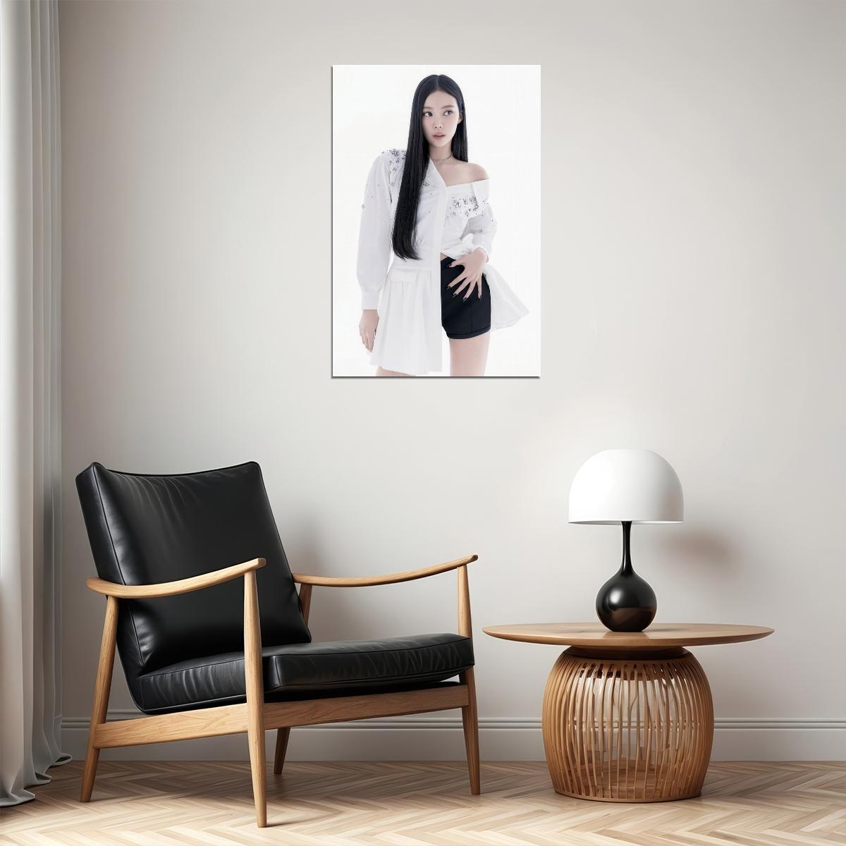 Meovv Poster Fashion Group Photo Print K-Pop Home Decor For Living Room Aesthetic Kpop Female Girl Group