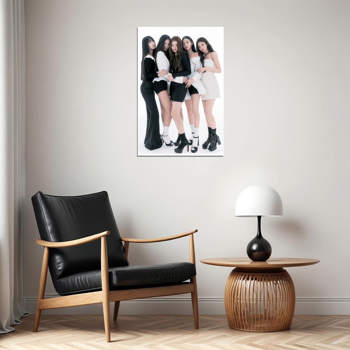 Meovv Poster Fashion Group Photo Print K-Pop Home Decor For Living Room Aesthetic Kpop Female Girl Group