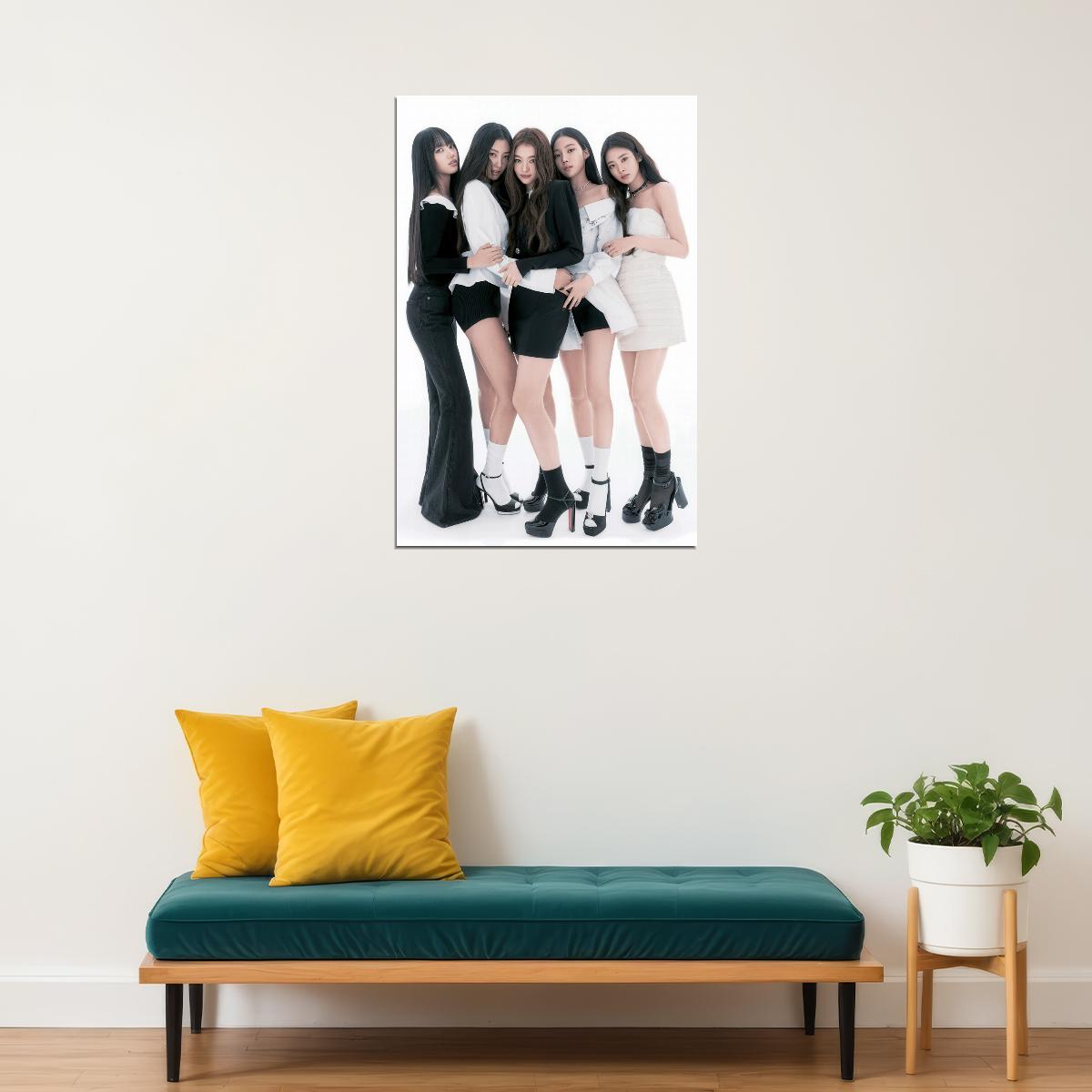 Meovv Poster Fashion Group Photo Print K-Pop Home Decor For Living Room Aesthetic Kpop Female Girl Group