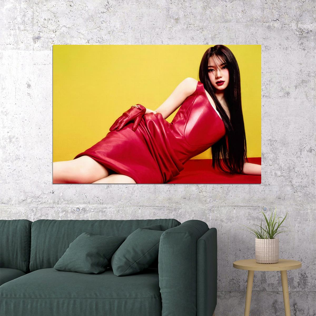 Stayc Sumin Isa Sieun Poster Fashion Photo Print K-Pop Home Decor For Living Room Aesthetic Kpop Female Girl Group - xonomax
