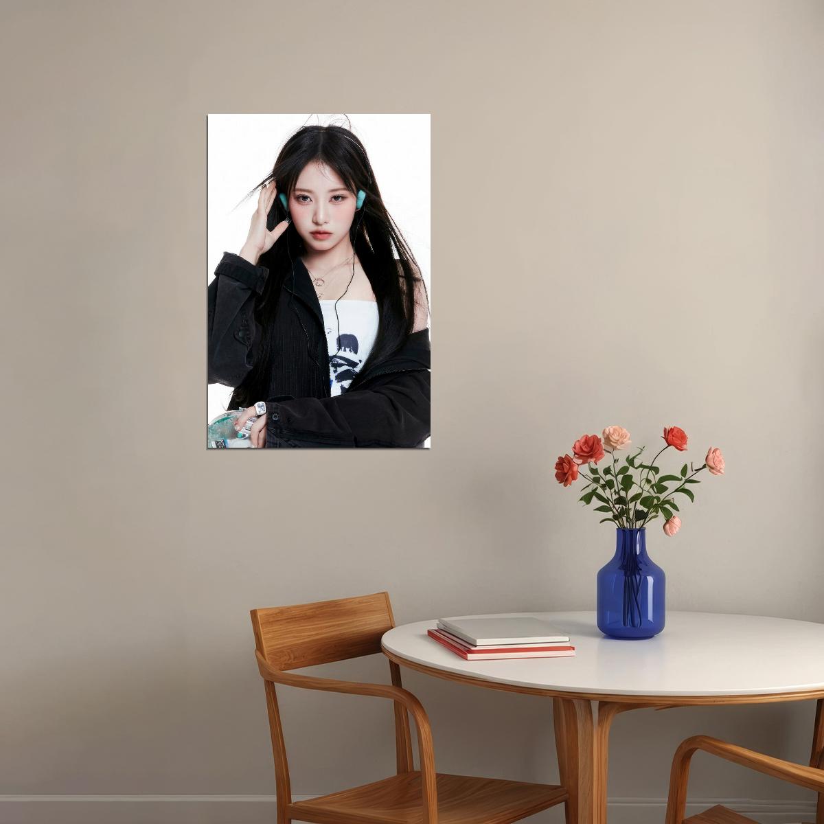 Rescene Liv Poster Glow Up Album Me Concept Photo Print K-Pop Home Decor For Living Room Aesthetic Kpop Female Girl Group