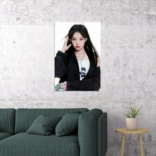 Rescene Liv Poster Glow Up Album Me Concept Photo Print K-Pop Home Decor For Living Room Aesthetic Kpop Female Girl Group - xonomax