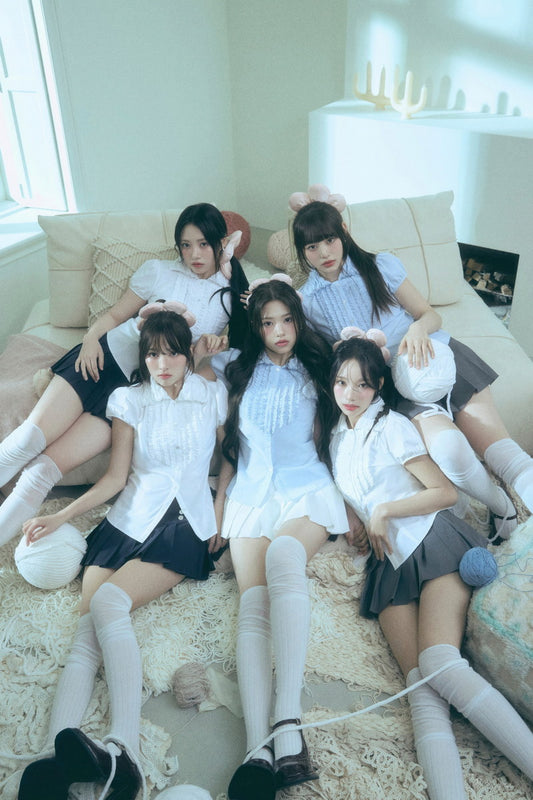 Rescene Poster Glow Up Album We Concept Photo Print K-Pop Home Decor For Living Room Aesthetic Kpop Female Girl Group - xonomax