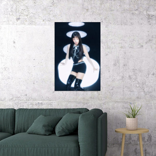 Stayc 2025 Tour Poster Stay Tuned In Seoul Concept Photo Print K-Pop Home Decor For Living Room Aesthetic Kpop Female Girl Group - xonomax