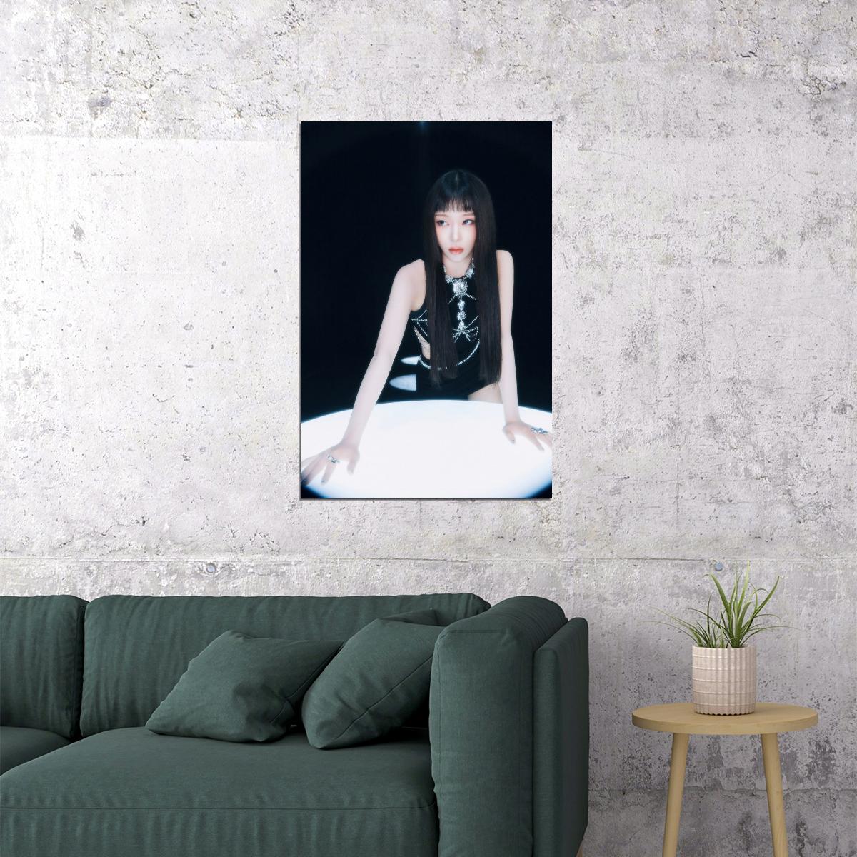 Stayc 2025 Tour Poster Stay Tuned In Seoul Concept Photo Print K-Pop Home Decor For Living Room Aesthetic Kpop Female Girl Group - xonomax