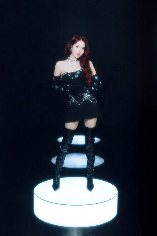 Stayc 2025 Tour Poster Stay Tuned In Seoul Concept Photo Print K-Pop Home Decor For Living Room Aesthetic Kpop Female Girl Group - xonomax