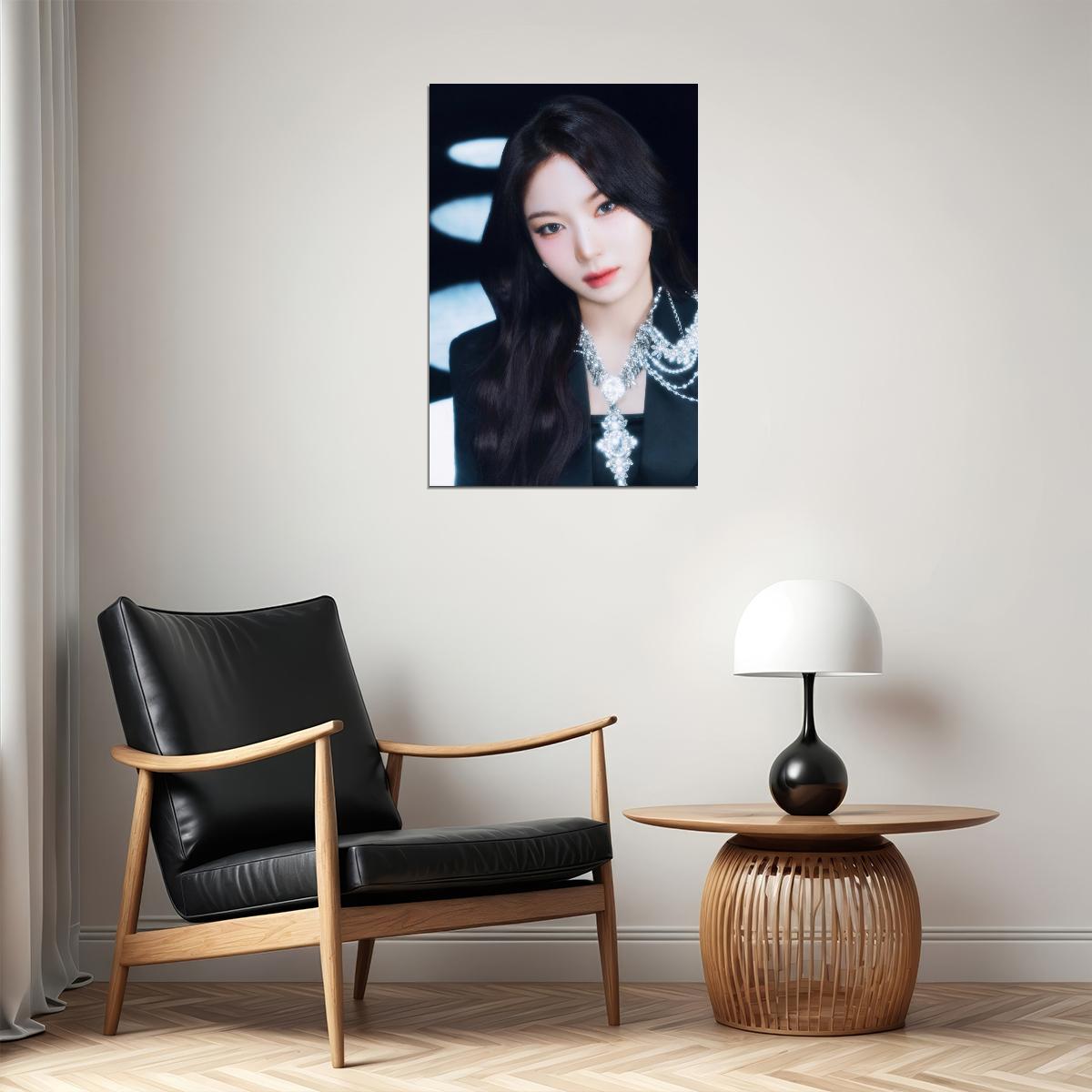 Stayc 2025 Tour Poster Stay Tuned In Seoul Concept Photo Print K-Pop Home Decor For Living Room Aesthetic Kpop Female Girl Group - xonomax