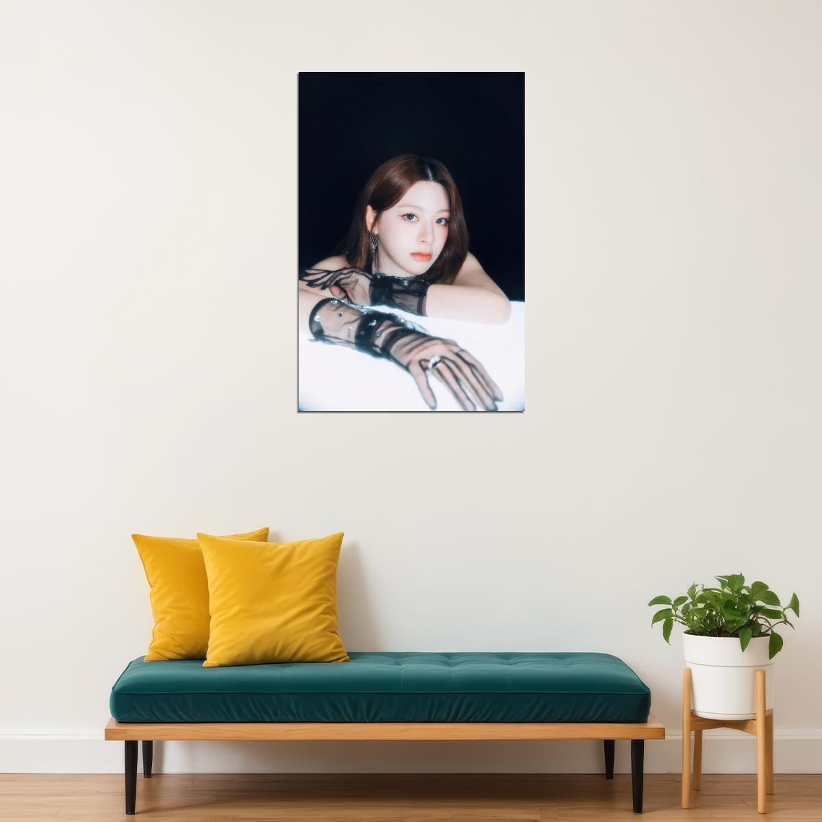 Stayc 2025 Tour Poster Stay Tuned In Seoul Concept Photo Print K-Pop Home Decor For Living Room Aesthetic Kpop Female Girl Group - xonomax