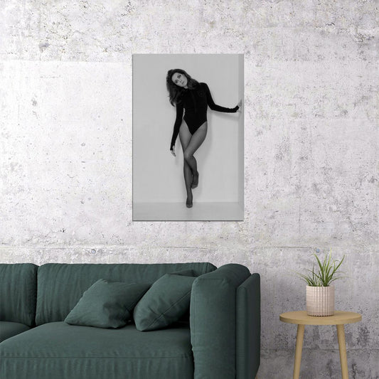 Aubrey Plaza Sexy Celebrity Posters for Room Aesthetic Famous Actress Black and White Photo Print Wall Art - xonomax
