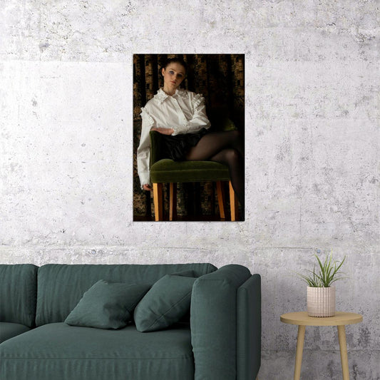 Thomasin McKenzie Celebrity Posters for Room Aesthetic Famous Actress Photo Print Wall Art - xonomax