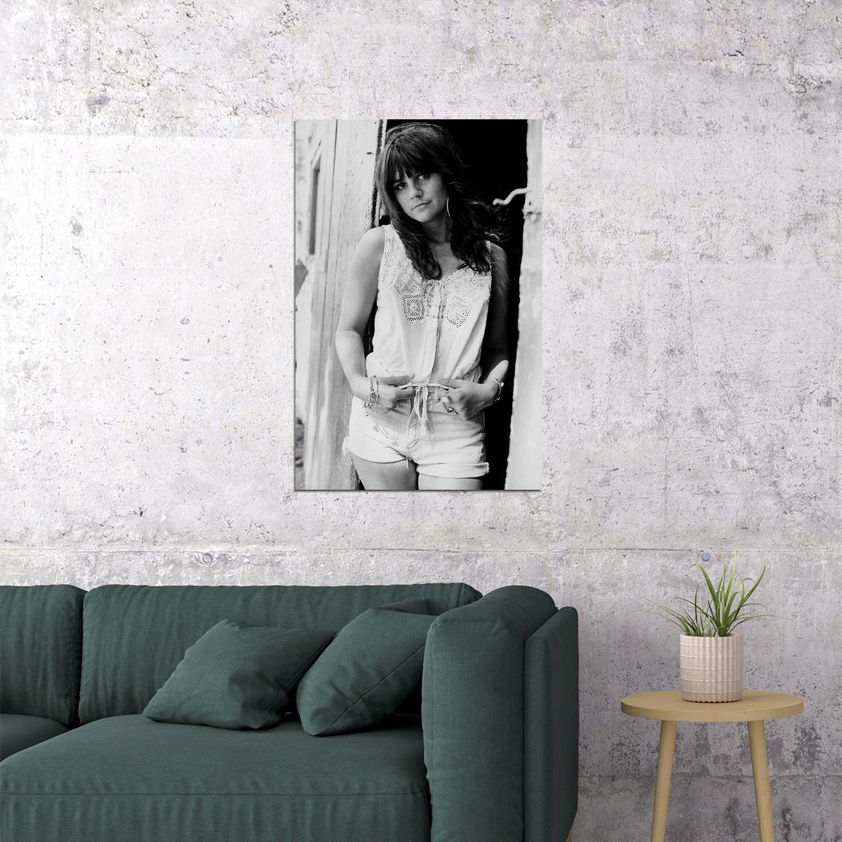 Country Rock Singer Linda Ronstadt Attractive Poster Wall Art Print Home Wall Decor