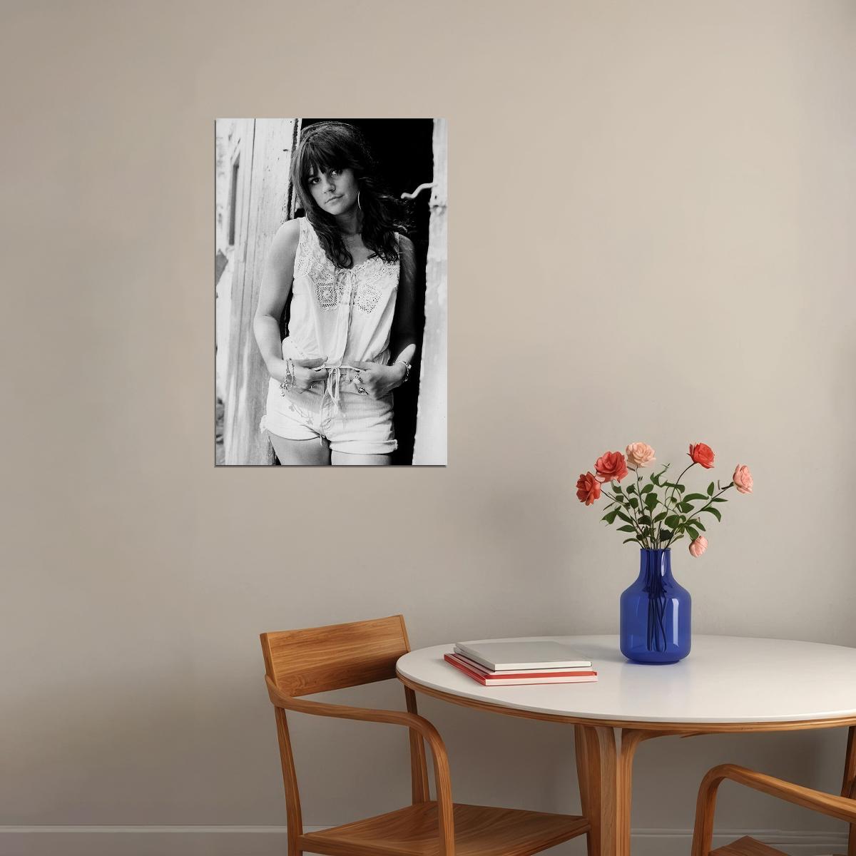 Country Rock Singer Linda Ronstadt Attractive Poster Wall Art Print Home Wall Decor