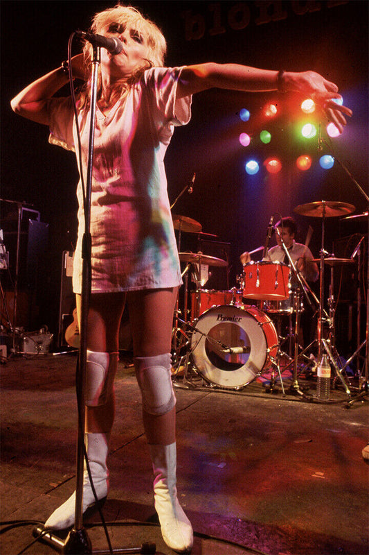 Debbie Harry Of Blondie Lying On Stage Poster Wall Art Print Home Wall Decor - xonomax