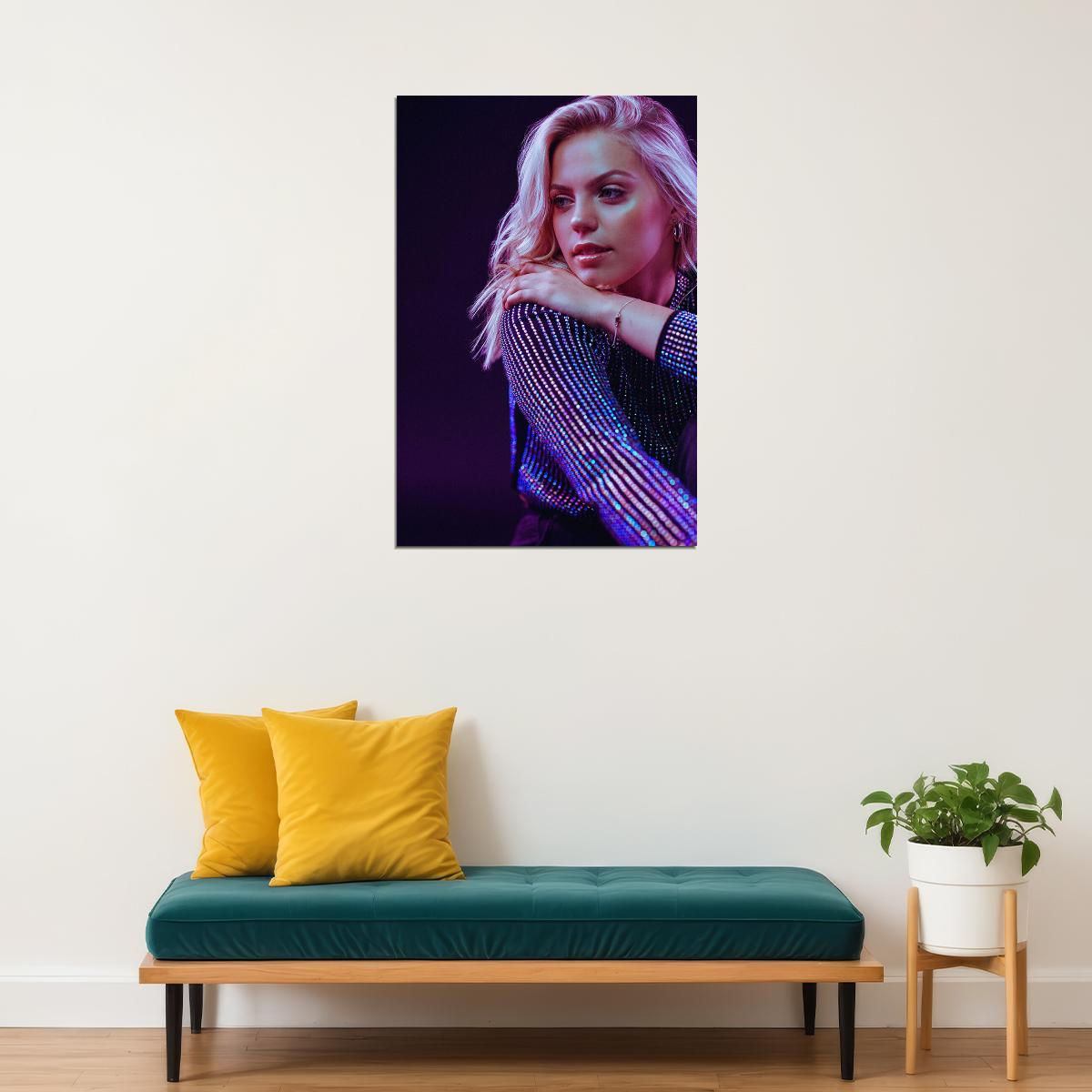 Reneé Rapp American Singer And Artist Poster Wall Art Print Home Wall Decor - xonomax