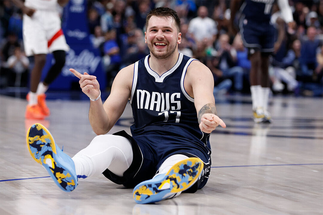 Luka Doncic In Arena 77 Dallas Mavericks Basketball Team Poster Wall Art Print Home Wall Decor