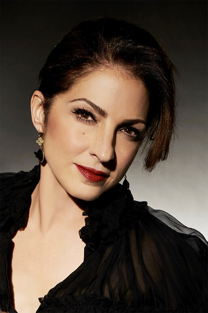 Gloria Estefan Celebrity Singer Songwriter Poster Wall Art Print Home Wall Decor - xonomax