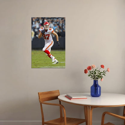 Kansas City Chiefs Travis Kelce On The Field Poster Wall Art Print Home Wall Decor - xonomax
