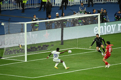 Real Madrid Champions League Vinicius Jr. Sports Poster Wall Art Print Home Wall Decor - xonomax
