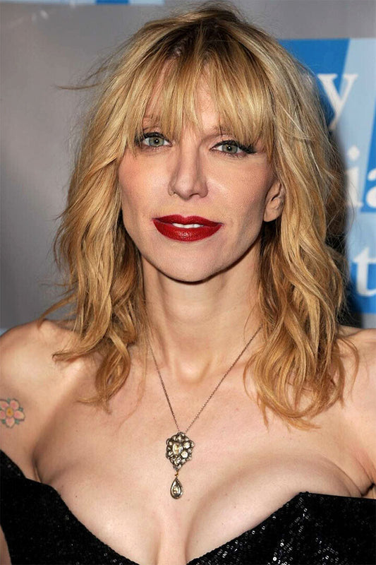 Courtney Love Posed Musician Artist Dancer Poster Wall Art Print Home Wall Decor - xonomax