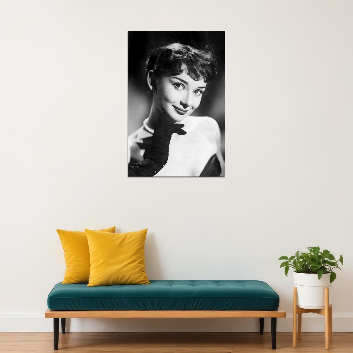 Audrey Hepburn Actress Cute Girl Poster Wall Art Print Home Wall Decor - xonomax