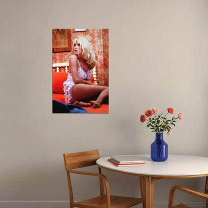 Suzanne Somers Sexy Girl Actress Hot Poster Wall Art Print Home Wall Decor - xonomax