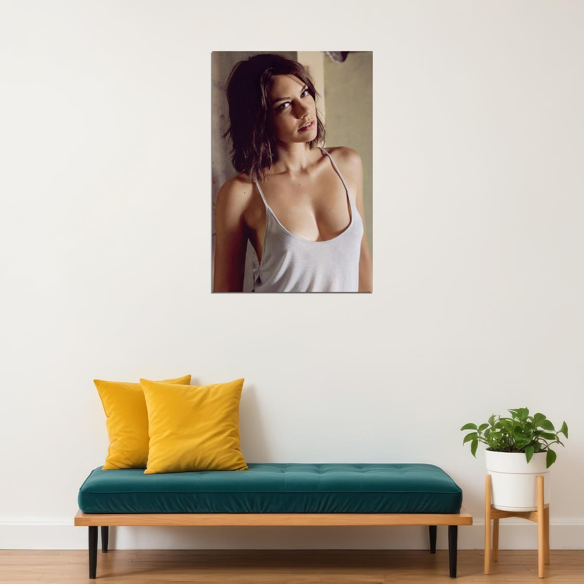 Lauren Cohan The Walking Dead Maggie Greene Star Poster Wall Art Print Home Wall Decor - xonomax