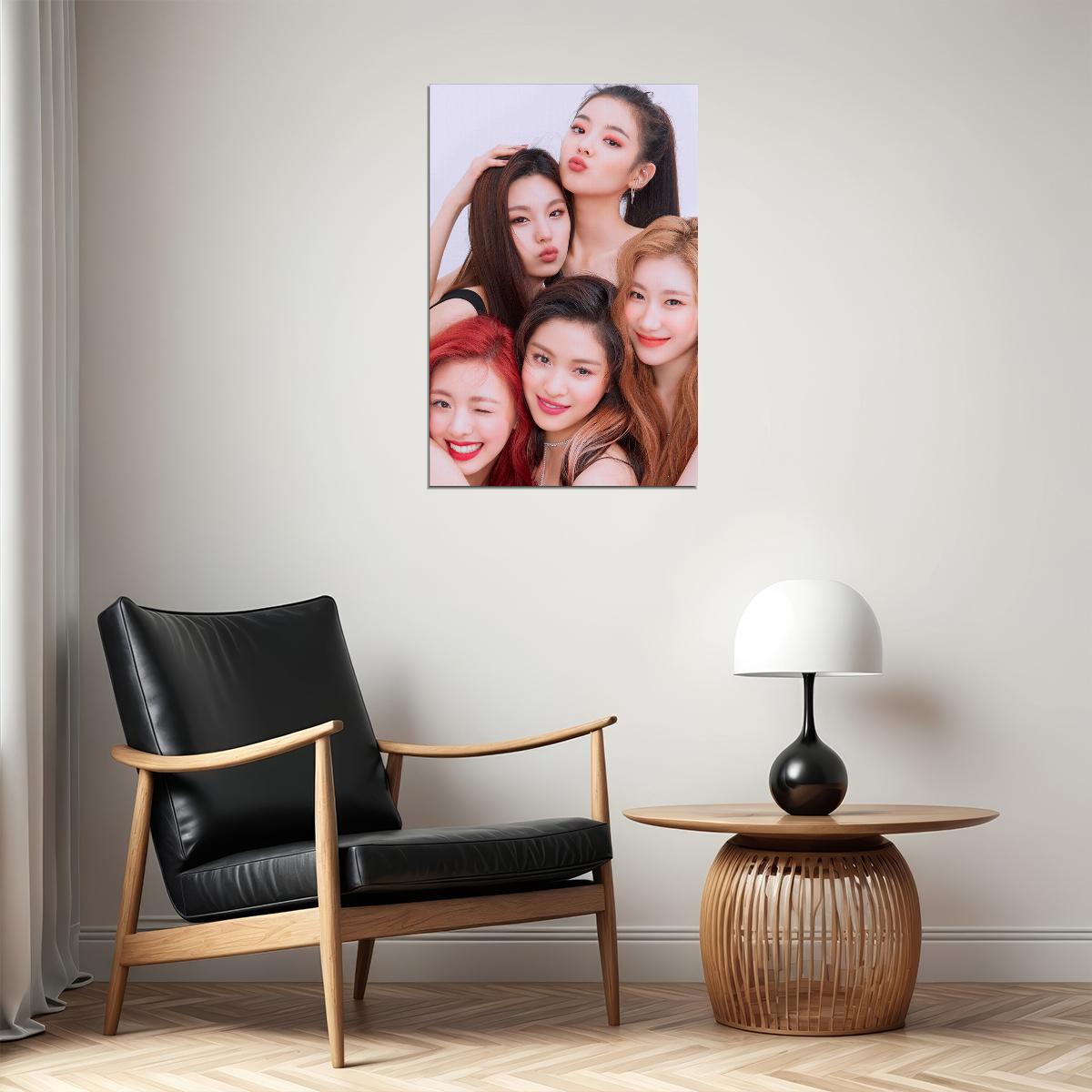 Itzy Yeji Lia Ryujin Chaeryeong Yuna Idol Kpop Star Poster Wall Art Print Home Wall Decor - xonomax