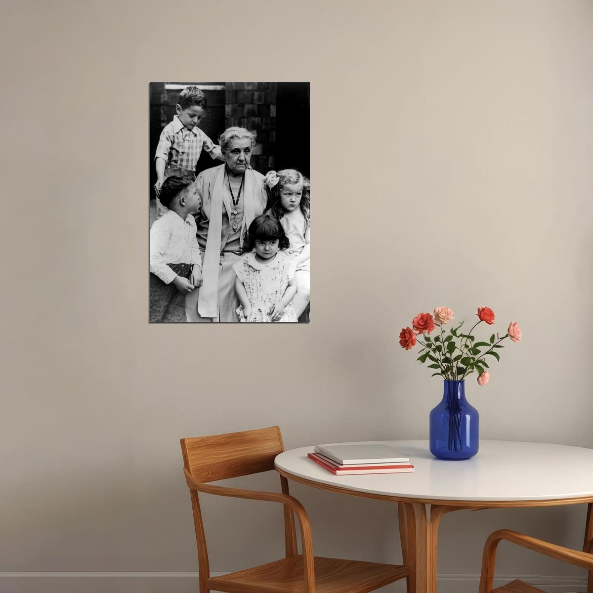 Jane Addams Posing With Children Poster Wall Art Print Home Wall Decor - xonomax