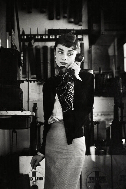 Hepburn Audrey Actress Charitable Poster Wall Art Print Home Wall Decor - xonomax