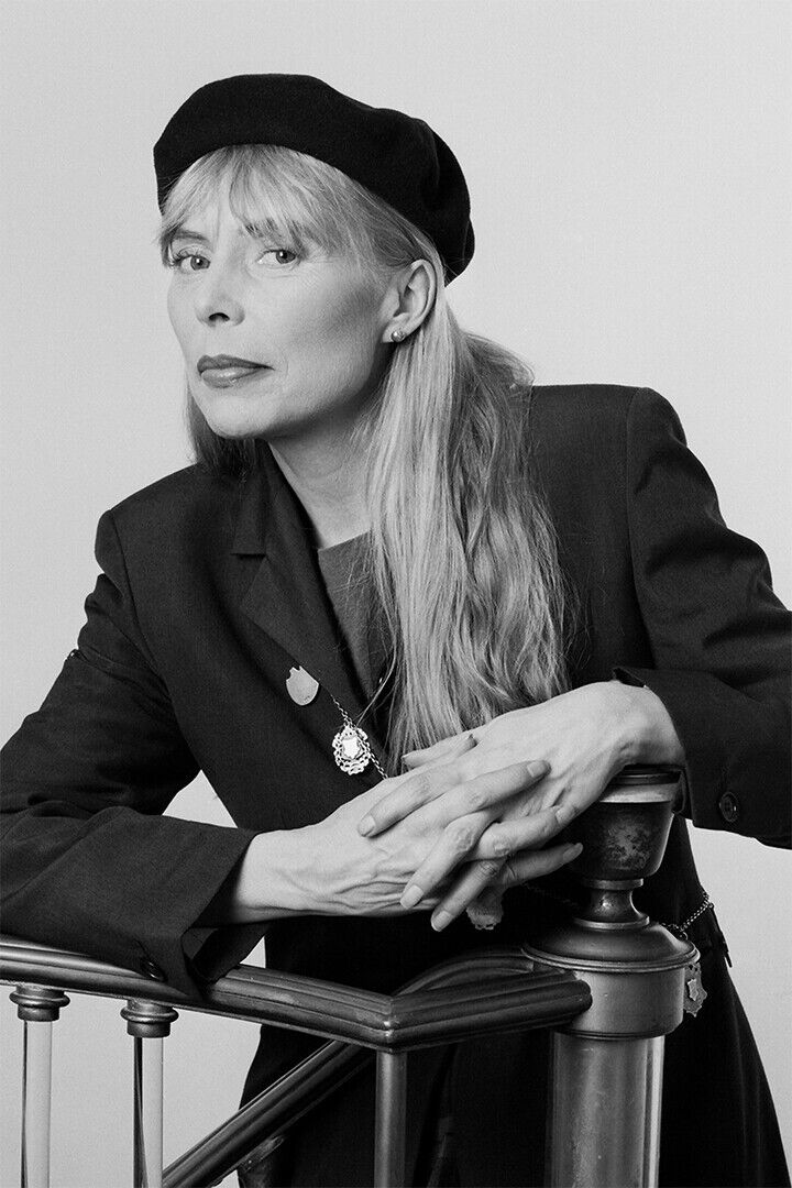 Singer Joni Mitchell Posing At Poster Wall Art Print Home Wall Decor - xonomax