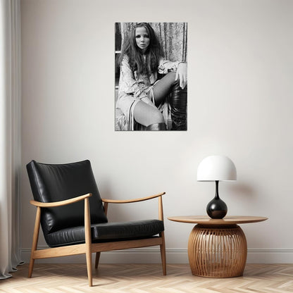 Model Penelope Tree In Long Sleeved Blouse Poster Wall Art Print Home Wall Decor - xonomax