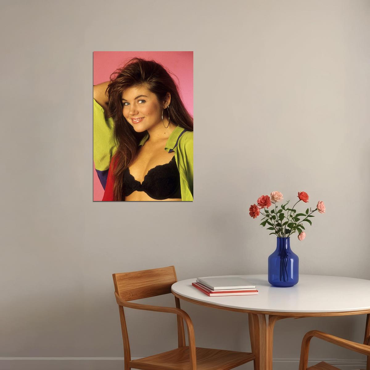 Hot Tiffani Thiessen Kelly Kapowski Poster Wall Art Print Home Wall Decor - xonomax