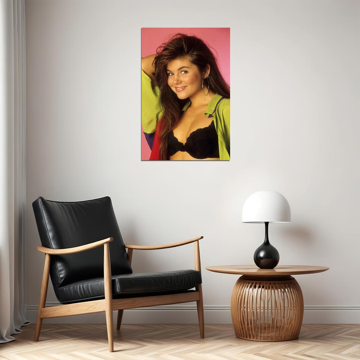 Hot Tiffani Thiessen Kelly Kapowski Poster Wall Art Print Home Wall Decor - xonomax