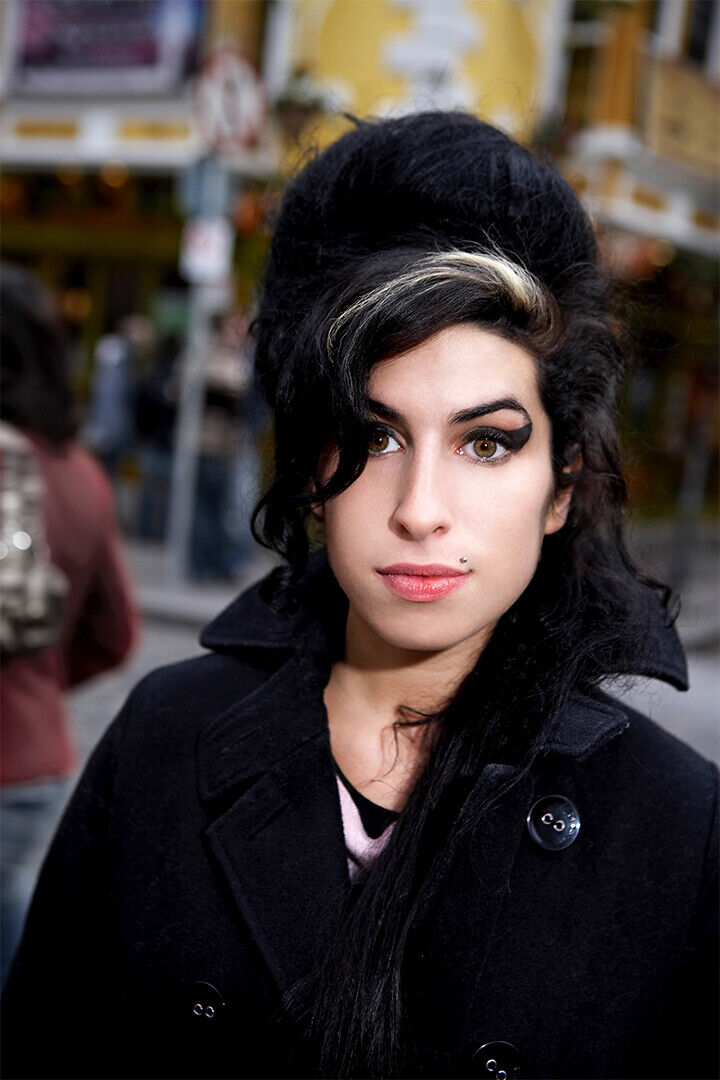 Amy Winehouse British Singer Songwriter Poster Wall Art Print Home Wall Decor - xonomax