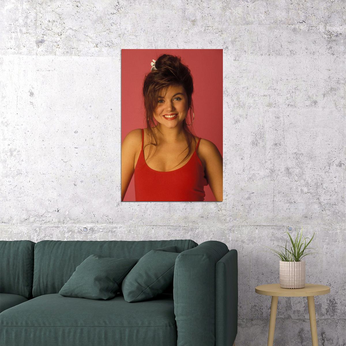 Hot Tiffani Thiessen Kelly Kapowski Poster Wall Art Print Home Wall Decor - xonomax
