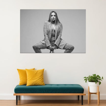 Elizabeth Gillies American Movie Actor Musician Poster Wall Art Print Home Wall Decor - xonomax