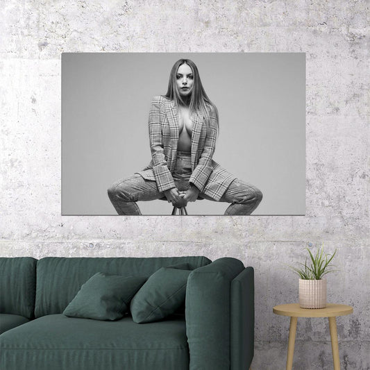 Elizabeth Gillies American Movie Actor Musician Poster Wall Art Print Home Wall Decor - xonomax